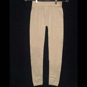 NWOT —-Fleece Lined Leggings🎉🎉